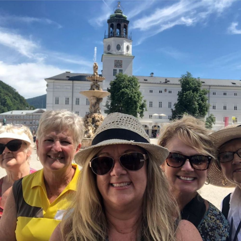 Meet your Posher, Melanie